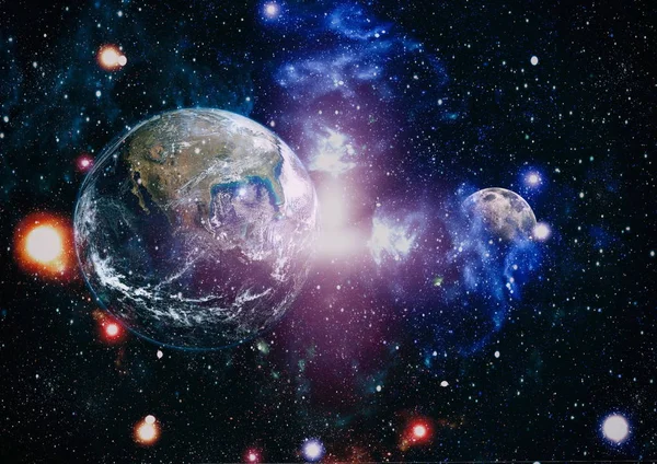 Dünya ve ay siyah bir zemin üzerine uzaydan. NASA tarafından döşenmiş öğeler dahil olmak üzere son derece ayrıntılı görüntü.