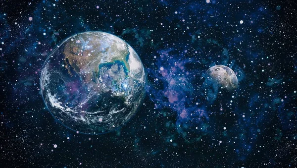 Dünya ve ay siyah bir zemin üzerine uzaydan. NASA tarafından döşenmiş öğeler dahil olmak üzere son derece ayrıntılı görüntü.