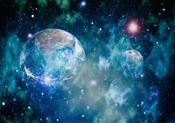 Dünya ve ay siyah bir zemin üzerine uzaydan. NASA tarafından döşenmiş öğeler dahil olmak üzere son derece ayrıntılı görüntü.