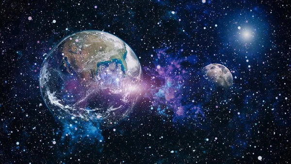 Dünya ve ay siyah bir zemin üzerine uzaydan. NASA tarafından döşenmiş öğeler dahil olmak üzere son derece ayrıntılı görüntü.