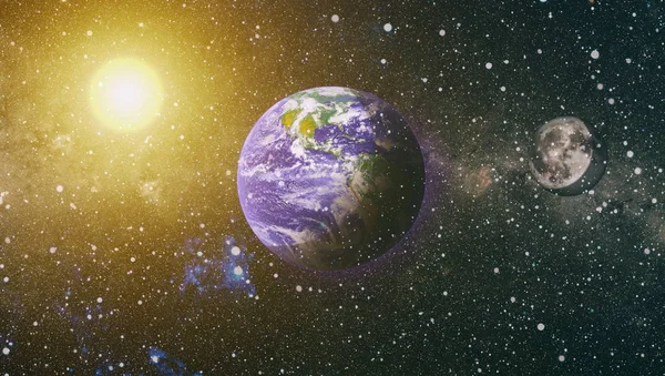 Dünya ve ay uzaydan görüntüleyin. NASA tarafından döşenmiş öğeler dahil olmak üzere son derece ayrıntılı görüntü.