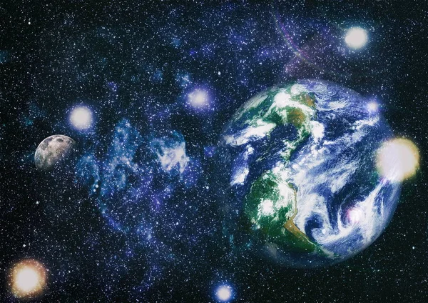 Dünya ve ay uzaydan görüntüleyin. NASA tarafından döşenmiş öğeler dahil olmak üzere son derece ayrıntılı görüntü.