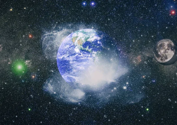 Dünya ve ay uzaydan görüntüleyin. NASA tarafından döşenmiş öğeler dahil olmak üzere son derece ayrıntılı görüntü.