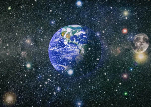 Dünya ve ay uzaydan görüntüleyin. NASA tarafından döşenmiş öğeler dahil olmak üzere son derece ayrıntılı görüntü.