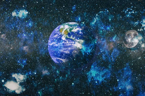 Dünya ve ay tutulması, Nasa tarafından döşenmiş öğeler dahil olmak üzere son derece ayrıntılı görüntü.