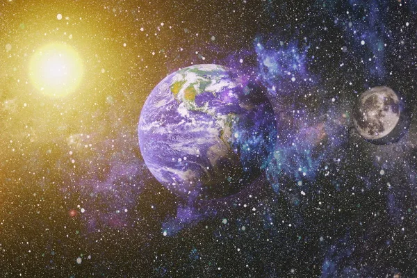 Dünya ve ay tutulması, Nasa tarafından döşenmiş öğeler dahil olmak üzere son derece ayrıntılı görüntü.