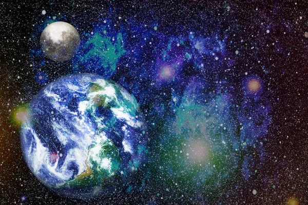 Dünya ve ay tutulması, Nasa tarafından döşenmiş öğeler dahil olmak üzere son derece ayrıntılı görüntü.