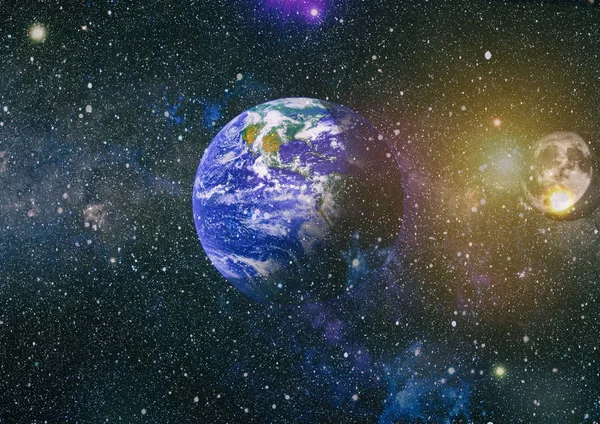 Dünya ve ay tutulması, Nasa tarafından döşenmiş öğeler dahil olmak üzere son derece ayrıntılı görüntü.