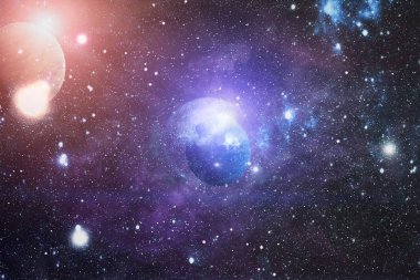 Gezegen ve galaksinin yıldızları serbest uzayda. Bu görüntünün elementleri NASA tarafından desteklenmektedir .