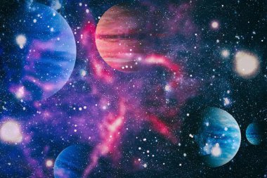 Nebula ve galaksiler uzayda. Bu görüntünün elementleri NASA tarafından desteklenmektedir.