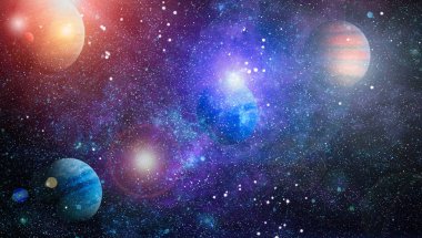 Nebula ve galaksiler uzayda. Bu görüntünün elementleri NASA tarafından desteklenmektedir.