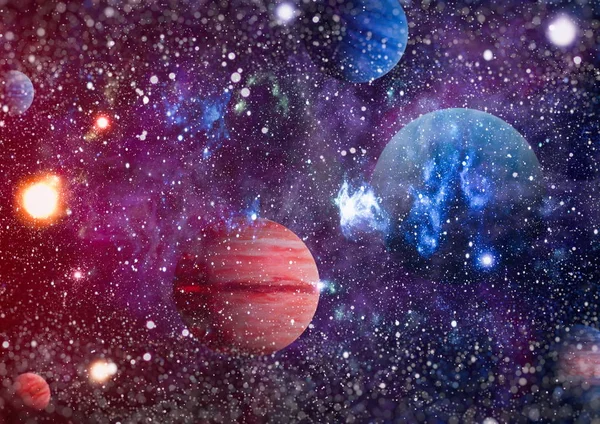 Nebula ve galaksiler uzayda. Bu görüntünün elementleri NASA tarafından desteklenmektedir.