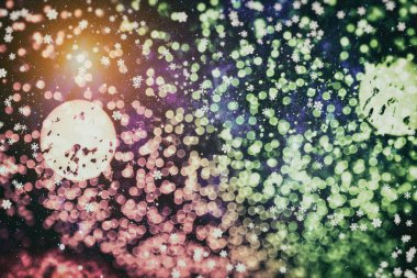 Soyut parlak ışıklar ve yıldız. Festival mavi ve beyaz köpüklü vintage arka planını renklendirin