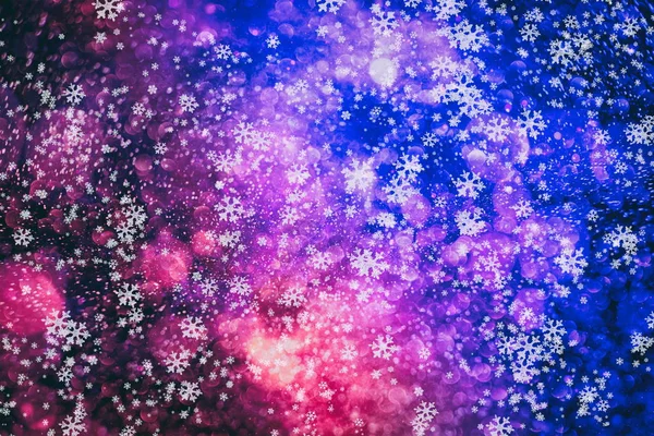 Weihnachtsbeleuchtung. Urlaub glühende Kulisse. defokussierter Hintergrund mit blinkenden Sternen. — Stockfoto