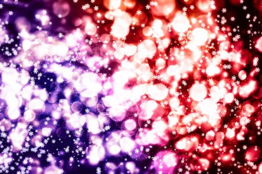 Noel arka plan. İnce uçan kar pul ve yıldız koyu mavi gece arka plan üzerinde. Çok güzel kış gümüş kar tanesi yerleşim şablonu.