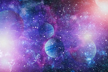 Nebula ve galaksiler uzayda. Bu görüntünün elementleri NASA tarafından desteklenmektedir.