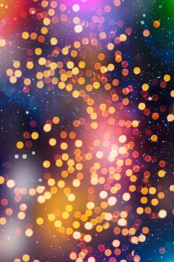 Renk Festivali 'nin arka planında doğal bokeh ve parlak altın ışıklarla sihirli arka plan. Klasik Sihirli arkaplan