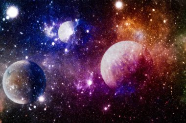 Derin uzay sanatı. Galaksiler, bulutsular ve evrendeki yıldızlar. Bu görüntünün elementleri NASA tarafından desteklenmektedir