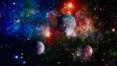 Derin uzay sanatı. Galaksiler, bulutsular ve evrendeki yıldızlar. Bu görüntünün elementleri NASA tarafından desteklenmektedir