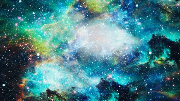 Uzaydaki gezegenler, yıldızlar ve galaksiler uzay keşiflerinin güzelliğini gösteriyor. NASA tarafından döşenmiş elementler