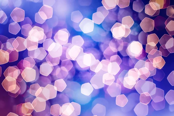 Doğal bokeh ve parlak altın ışık şenlikli arka plan. Vintage Magic arka plan ile renkli bokeh. Bahar yaz yılbaşı yeni yıl disko parti arka plan.
