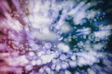 Renk Festivali 'nin arka planında doğal bokeh ve parlak altın ışıklarla sihirli arka plan. Klasik Sihirli arkaplan