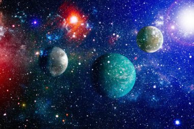 Uzaydaki gezegenler, yıldızlar ve galaksiler uzay keşiflerinin güzelliğini gösteriyor. NASA tarafından döşenmiş elementler