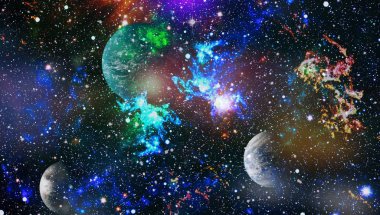 Uzaya karşı parlayan nebula ve yıldız alanı. Bu görüntünün elementleri NASA tarafından desteklenmektedir.