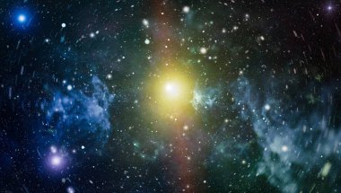 Samanyolu yıldız ve boşluk. Yeni panoramik derin uzaya seyir büyük. Karanlık gece gökyüzüne yıldızlarla dolu. Uzayda Bulutsusu. Derin uzay sırları.