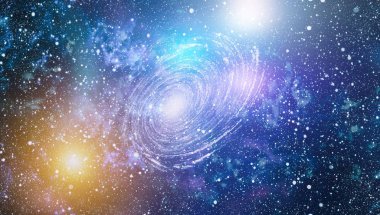 Panoramik derin uzaya arıyorum. Karanlık gece gökyüzüne yıldızlarla dolu. Uzayda Bulutsusu.