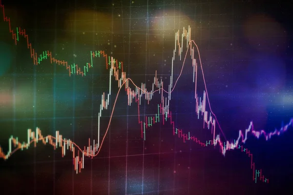 Ekonomi- eller investeringar bakgrunden koncept: visning av aktiemarknaden, aktiebörser eller diagram på bildskärmen — Stockfoto