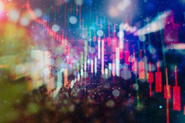 İş grafik arka planı: analiz iş muhasebe bilgi levhalar üzerinde. İşadamı el altın piyasa, Forex piyasası ve ticaret pazarı için yatırım grafikleri analiz üzerinde çalışma.
