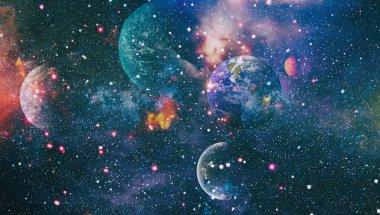 Parlak yıldız bulutsu. Uzak galaksi. Soyut resim. Nasa tarafından döşenmiş bu görüntü unsurları.