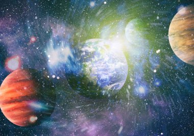 Parlak yıldız bulutsu. Uzak galaksi. Soyut resim. Nasa tarafından döşenmiş bu görüntü unsurları.