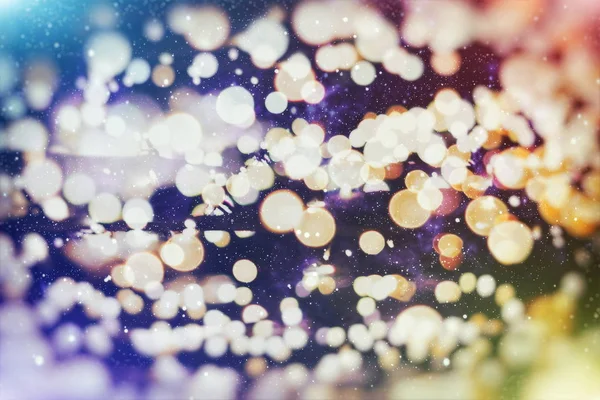 自然のボケと明るい金色のライトで色祭りの背景を持つ魔法の背景 ヴィンテージマジックの背景 — ストック写真