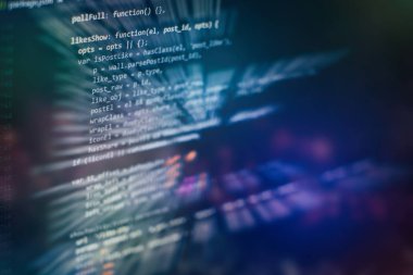 Geliştirici programlama kodu. Soyut bilgisayar komut dosyası kodu. Yazılım geliştiricisi kod ekranını programlama. Yazılım programlama çalışma süresi.
