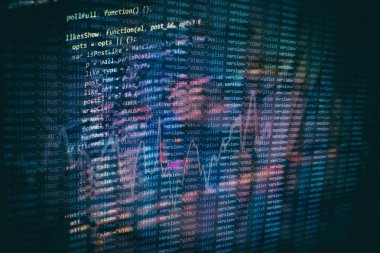 Geliştirici programlama kodu. Soyut bilgisayar komut dosyası kodu. Yazılım geliştiricisi kod ekranını programlama. Yazılım programlama çalışma süresi.