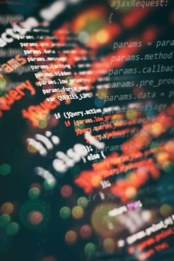 Web sitesi geliştirme için editör HTML5. Dizüstü ekran closeup fotoğraf web sitesi HTML kodu.