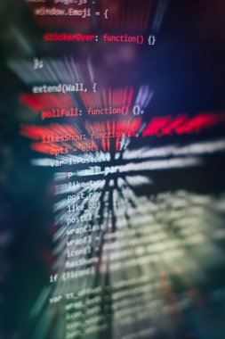 Proje yöneticileri yeni bir fikir üzerinde çalışıyorlar. WWW yazılım geliştirme. Mobil uygulama geliştiricisi. Yenilikçi başlangıç projesi. Web sitesi programlama kodu. IT işi.