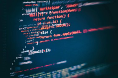 Dizüstü bilgisayarda Web programlama fonksiyonları. Bu iş. Python kod bilgisayar ekranı.