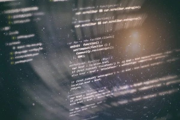 개발자 프로그래밍 코드입니다. 추상 컴퓨터 스크립트 코드입니다. 소프트웨어 개발자의 프로그래밍 코드 화면. 소프트웨어 프로그래밍 작업 시간. — 스톡 사진