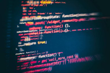 Dizüstü bilgisayarda Web programlama fonksiyonları. Bu iş. Python kod bilgisayar ekranı.