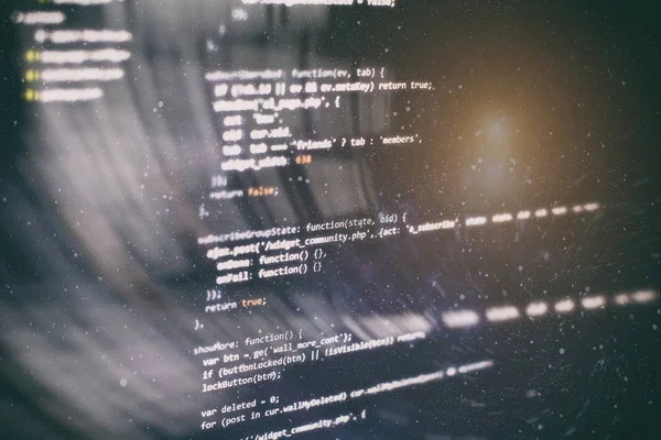 Использование CSS, JavaScript и HTML. Монитор крупным планом исходного кода функции. Абстрактный фон IT-технологий. Исходный код. — стоковое фото