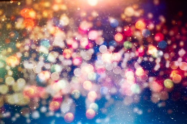 Рождественский фон. Праздничный светящийся фон. Расширенный фон с мигающими звёздами. Размытый Боке. — стоковое фото