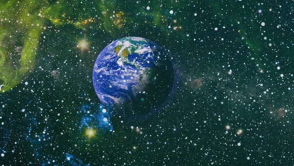 Jorden, galaxen och solen. planeter, stjärnor och galaxer i yttre rymden visar skönheten i rymden utforskning. Delar av denna bild möblerad av NASA — Stockfoto