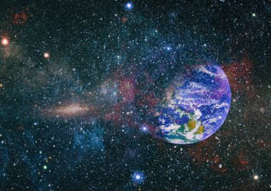 Dünya ve galaksiler uzayda. Bilim kurgu sanatı. Bu görüntünün elementleri NASA tarafından desteklenmektedir.