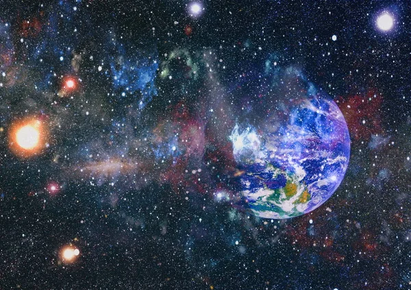 Aarde en sterrenstelsels in de ruimte. Wetenschap fictie kunst. Elementen van deze afbeelding geleverd door NASA. — Stockfoto