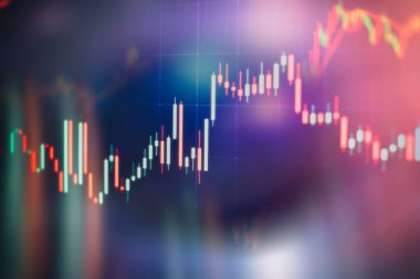 Pazar Analizi 'nin de dahil olduğu bir monitördeki veriler. Grafikler, diyagramlar, finansal rakamlar. Forex çizelgesi.