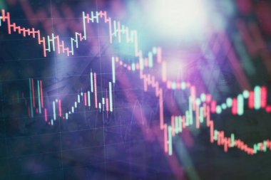 Market Analyze dahil bir monitör de dahil olmak üzere finansal veriler. Çubuk grafikler, diyagramlar, finansal rakamlar. Forex grafiği.