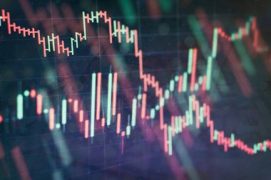 Market Analyze dahil bir monitör de dahil olmak üzere finansal veriler. Çubuk grafikler, diyagramlar, finansal rakamlar. Forex grafiği.